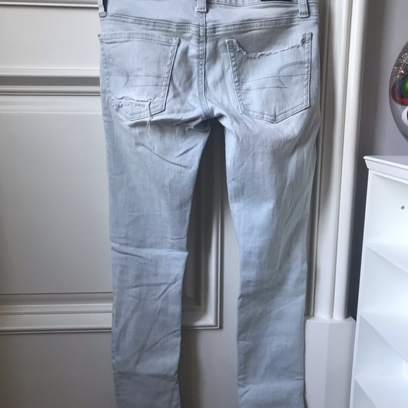 lightwash low waist ripped jeans - Picture 2 of 2